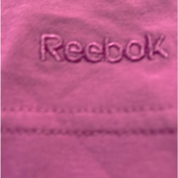 Reebok Athletic Shorts & Matching Reebok Tee Shirt - Picture 7 of 8